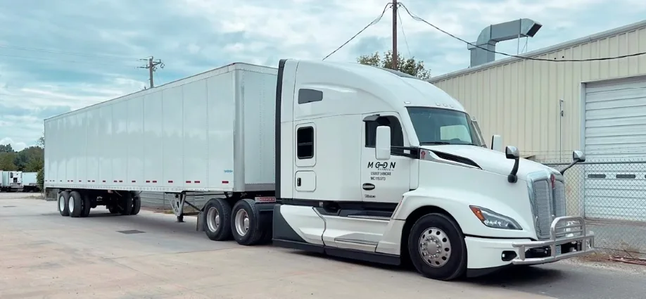 Moon Express tractor and trailer